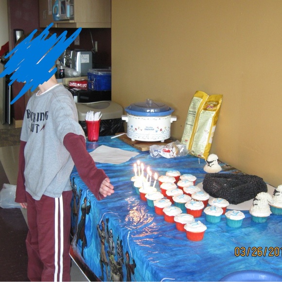 Boys pull on pants - Picture 4 of 7